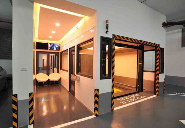 Apartment in Jerusalem - MAMAD Quiet with Terrasse in City Center by FeelHome Apartment in Jerusalem - MAMAD Quiet with Terrasse in City Center by FeelHome