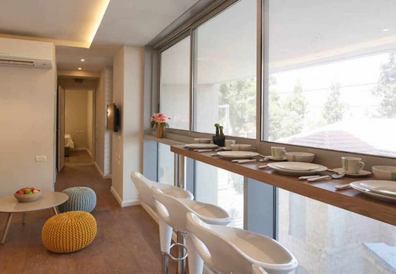 Apartment in Jerusalem - MAMAD Chic 1BR in City Center by FeelHome Apartment in Jerusalem - MAMAD Chic 1BR in City Center by FeelHome