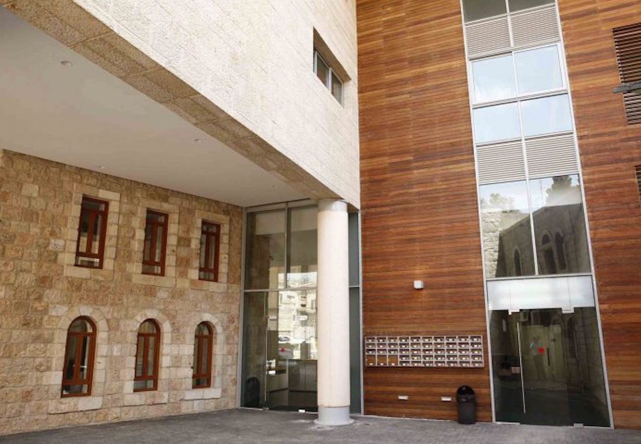 Apartment in Jerusalem - MAMAD Chic 1BR in City Center by FeelHome Apartment in Jerusalem - MAMAD Chic 1BR in City Center by FeelHome