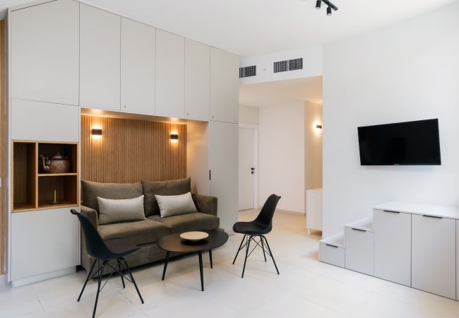 Apartment in Tel Aviv - Jaffa - MAMAD Elegant Duplex with XL Patio by FeelHome Apartment in Tel Aviv - Jaffa - MAMAD Elegant Duplex with XL Patio by FeelHome