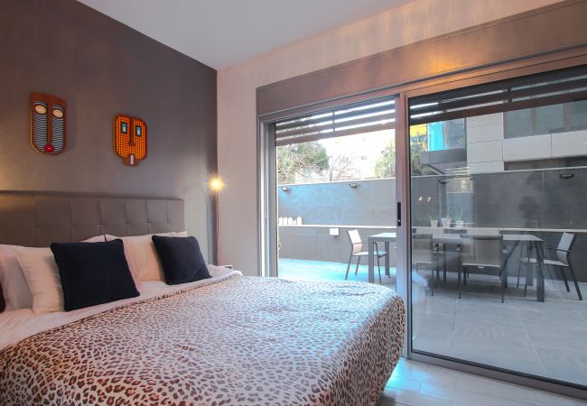 Apartment in Tel Aviv - Jaffa - Hipster Hotspot! Jacuzzi, patio, parking, BEACH! Apartment in Tel Aviv - Jaffa - Hipster Hotspot! Jacuzzi, patio, parking, BEACH!