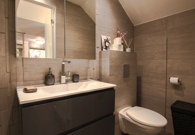 Apartment in Tel Aviv - Jaffa - Hipster Hotspot! Jacuzzi, patio, parking, BEACH! Apartment in Tel Aviv - Jaffa - Hipster Hotspot! Jacuzzi, patio, parking, BEACH!
