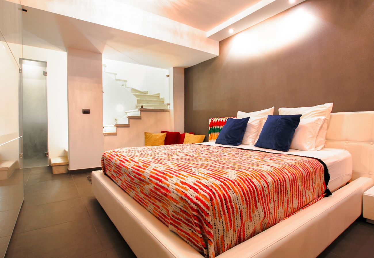 Apartment in Tel Aviv - Jaffa - Hipster Hotspot! Jacuzzi, patio, parking, BEACH! Apartment in Tel Aviv - Jaffa - Hipster Hotspot! Jacuzzi, patio, parking, BEACH!