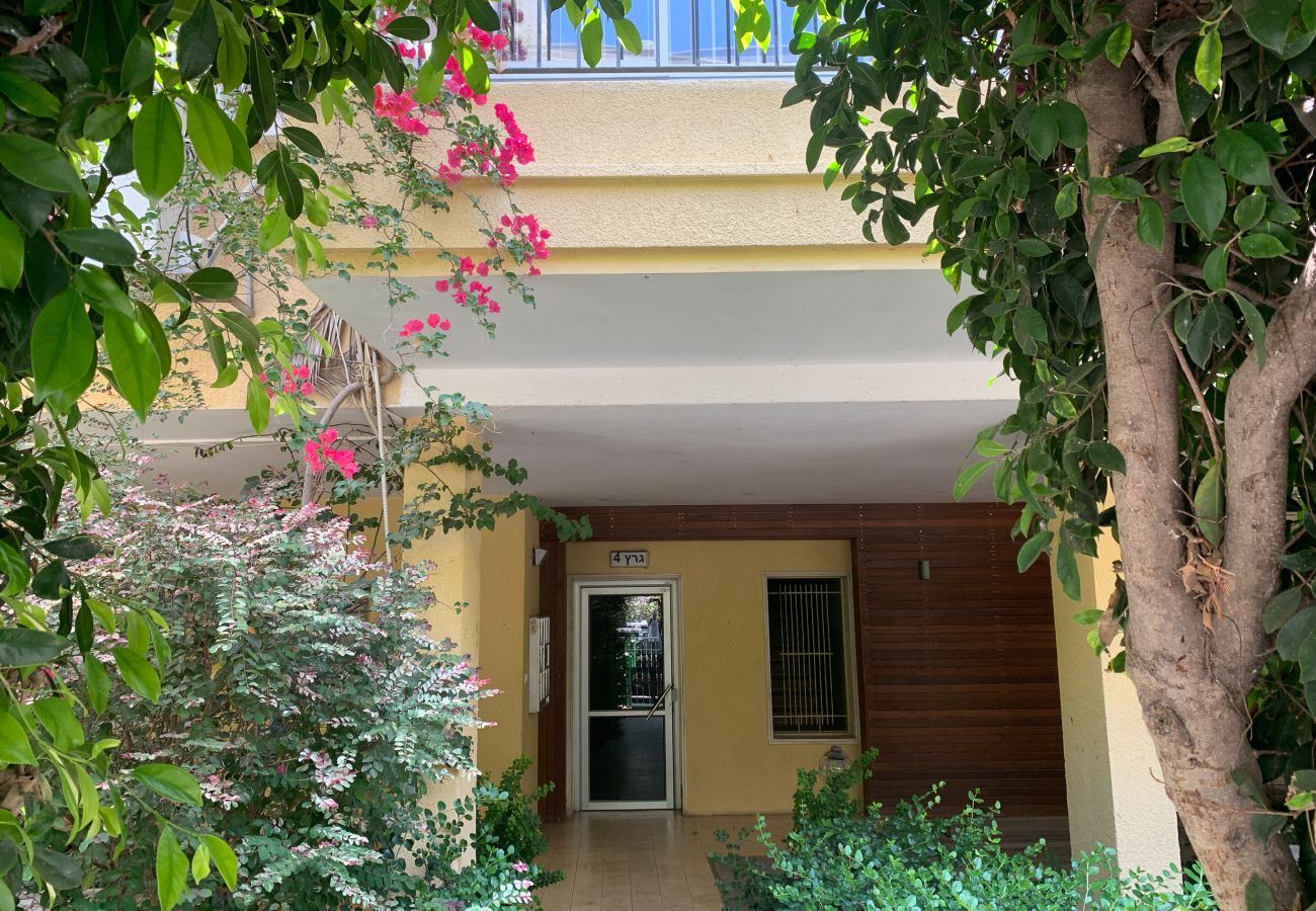 Apartment in Tel Aviv - Jaffa - Bright 3BR in the Beating Heart of TLV by FeelHome  Apartment in Tel Aviv - Jaffa - Bright 3BR in the Beating Heart of TLV by FeelHome