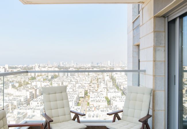 Apartment in Holon - MAMAD Deluxe Apt & Terrace with City Overview by FeelHome Apartment in Holon - MAMAD Deluxe Apt & Terrace with City Overview by FeelHome