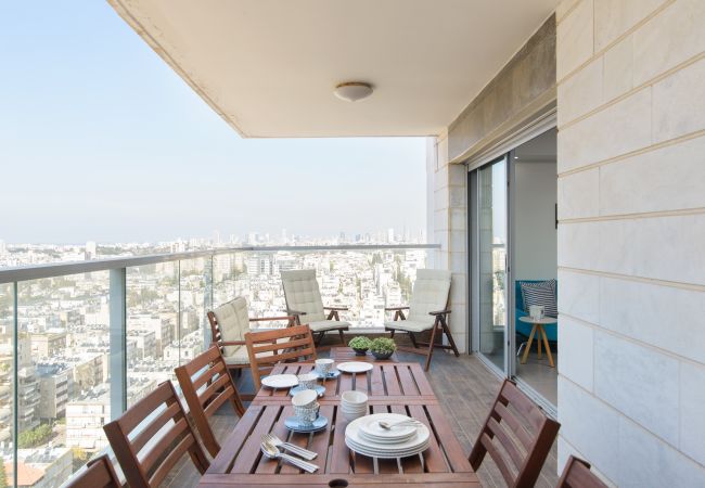Apartment in Holon - MAMAD Deluxe Apt & Terrace with City Overview by FeelHome Apartment in Holon - MAMAD Deluxe Apt & Terrace with City Overview by FeelHome