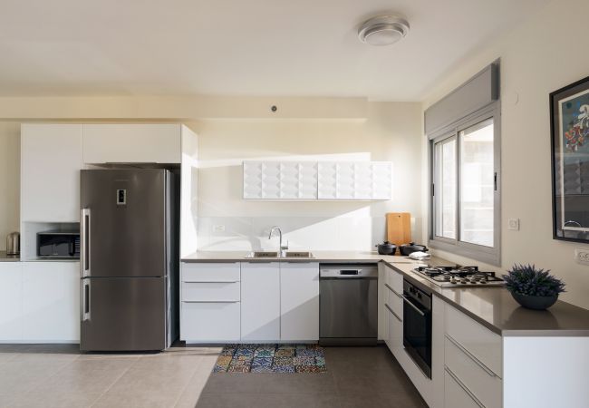 Apartment in Holon - MAMAD Deluxe Apt & Terrace with City Overview by FeelHome Apartment in Holon - MAMAD Deluxe Apt & Terrace with City Overview by FeelHome