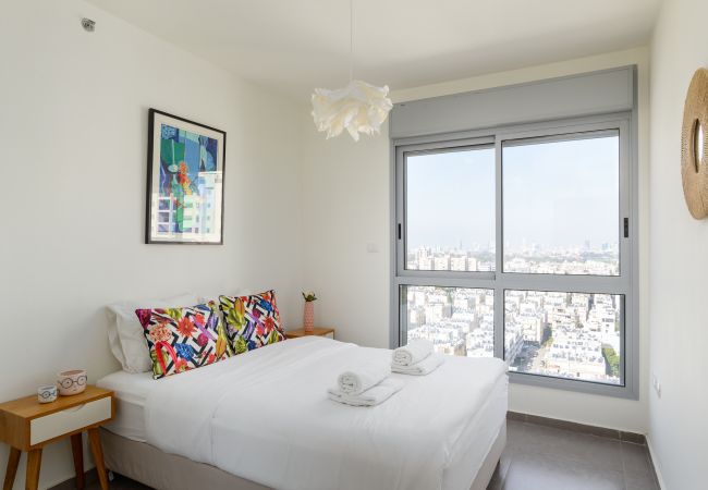 Apartment in Holon - MAMAD Deluxe Apt & Terrace with City Overview by FeelHome Apartment in Holon - MAMAD Deluxe Apt & Terrace with City Overview by FeelHome