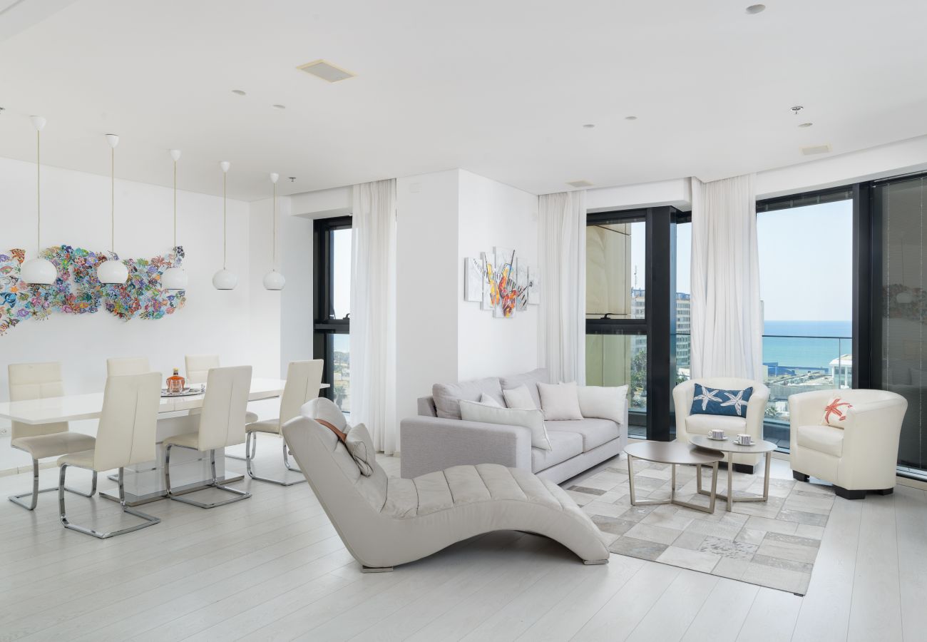 Apartment in Bat Yam - MAMAD Bat Yam Luxury Apt Terrace & Sea View by FeelHome Apartment in Bat Yam - MAMAD Bat Yam Luxury Apt Terrace & Sea View by FeelHome