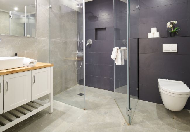 Apartment in Jerusalem - MIKLAT 2 BR next to Old City with Patio by FeelHome Apartment in Jerusalem - MIKLAT 2 BR next to Old City with Patio by FeelHome