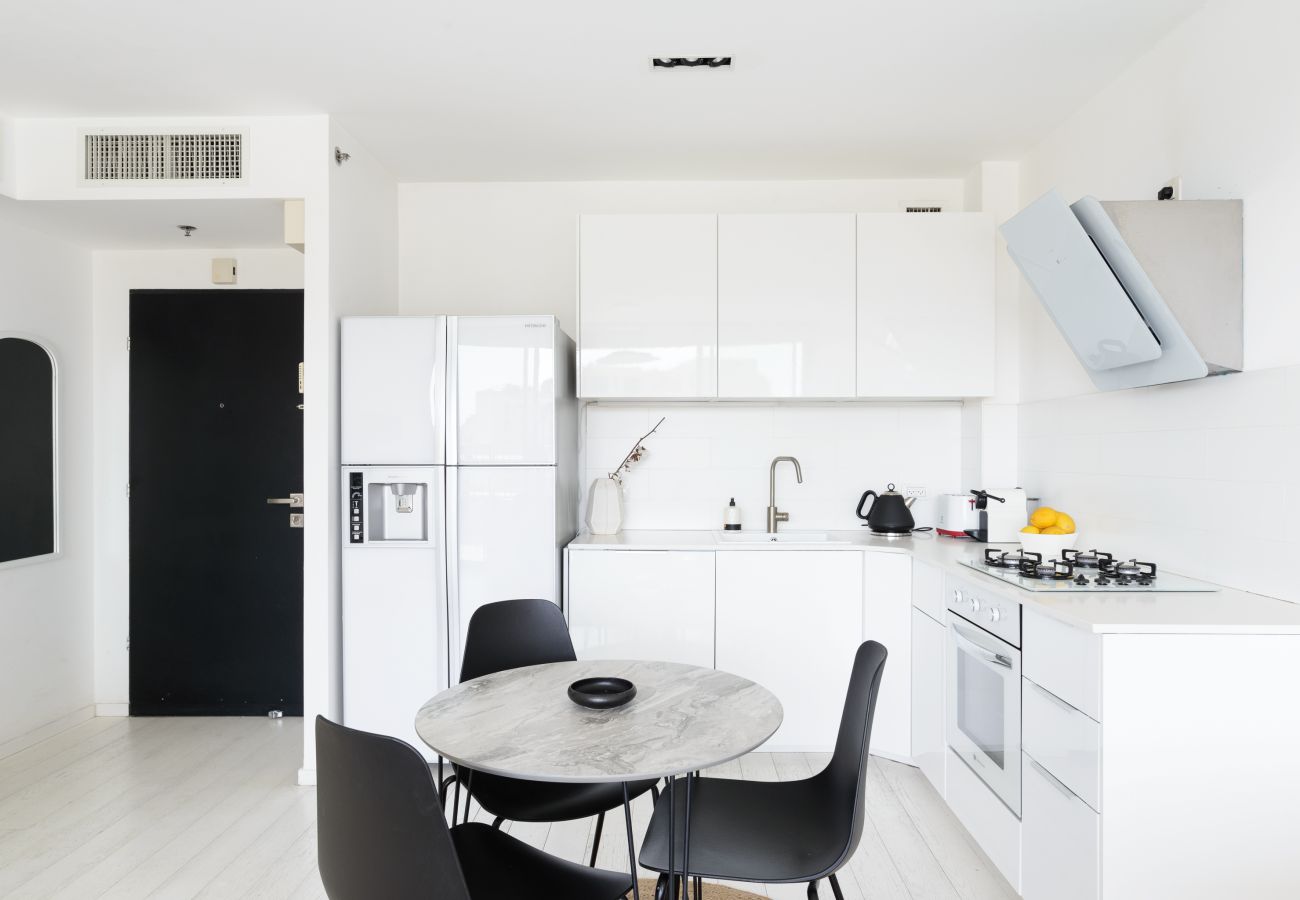 Apartment in Tel Aviv - Jaffa - MAMAD Bright & Chic Condo with Pool & Unique View by FeelHome Apartment in Tel Aviv - Jaffa - MAMAD Bright & Chic Condo with Pool & Unique View by FeelHome