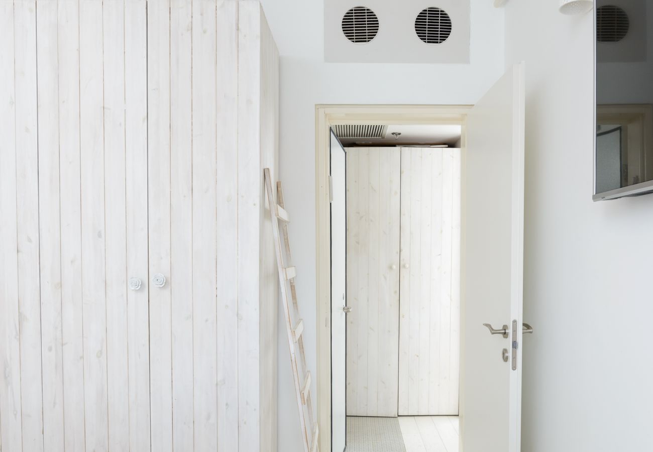 Apartment in Tel Aviv - Jaffa - MAMAD Bright & Chic Condo with Pool & Unique View by FeelHome Apartment in Tel Aviv - Jaffa - MAMAD Bright & Chic Condo with Pool & Unique View by FeelHome