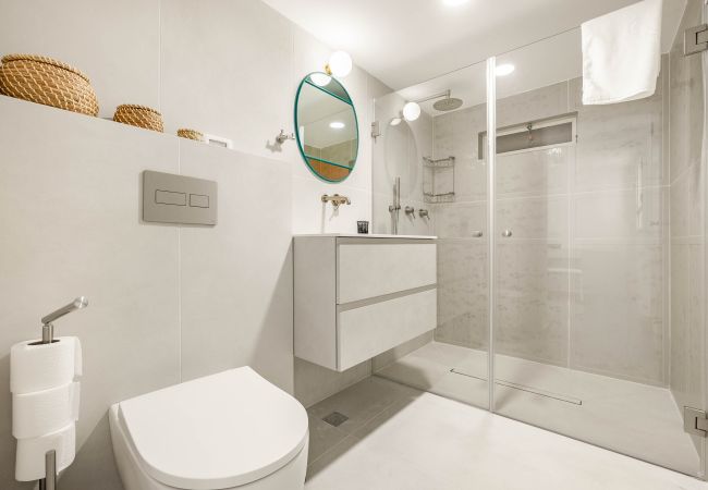 Apartment in Tel Aviv - Jaffa - MAMAD Designer Gem Secret Patio & Jacuzzi Near Beach by FeelHome Apartment in Tel Aviv - Jaffa - MAMAD Designer Gem Secret Patio & Jacuzzi Near Beach by FeelHome