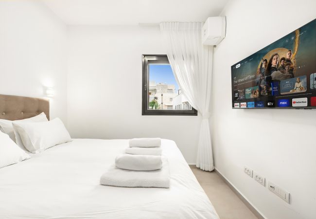 Apartment in Tel Aviv - Jaffa - MAMAD Luxury 3BR Next to Geula Beach by FeelHome Apartment in Tel Aviv - Jaffa - MAMAD Luxury 3BR Next to Geula Beach by FeelHome