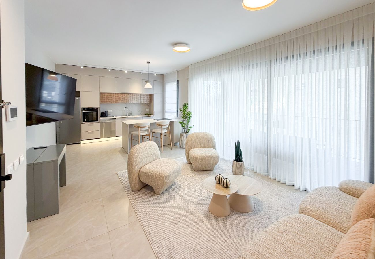 Apartment in Ramat Gan - Brand New with Terrace next to Park by FeelHome