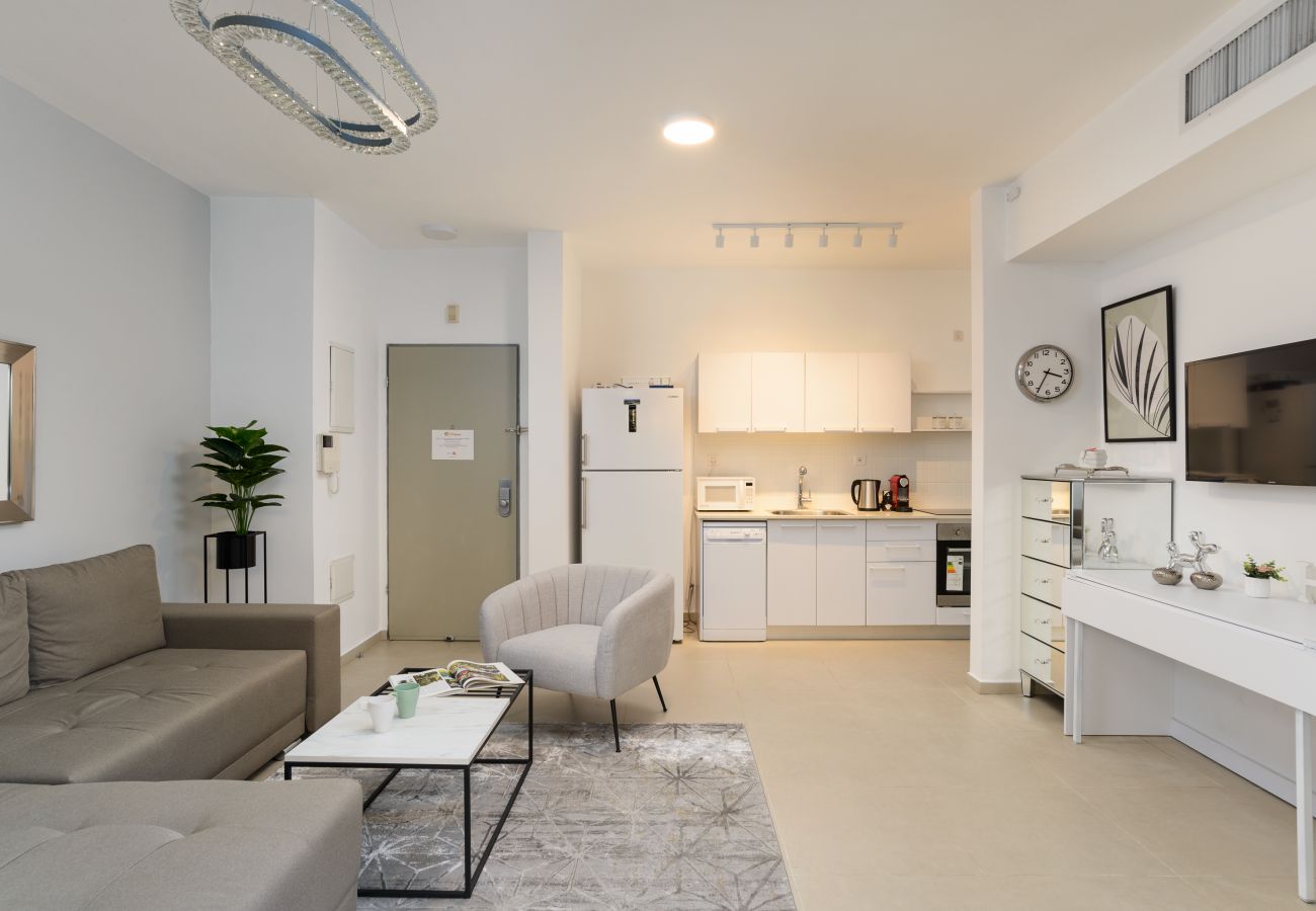 Апартаменты на Tel Aviv - Jaffa - MAMAD Quiet Hideaway & Terrace near Beach by FeelHome Апартаменты на Tel Aviv - Jaffa - MAMAD Quiet Hideaway & Terrace near Beach by FeelHome