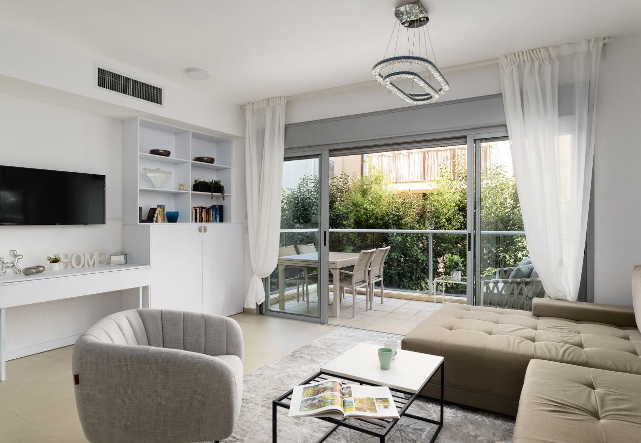 Апартаменты на Tel Aviv - Jaffa - MAMAD Quiet Hideaway & Terrace near Beach by FeelHome Апартаменты на Tel Aviv - Jaffa - MAMAD Quiet Hideaway & Terrace near Beach by FeelHome