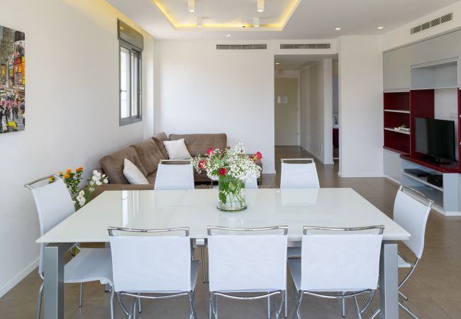 Апартаменты на Tel Aviv - Jaffa - MAMAD Comfort 3BR & Balcony in City Center by FeelHome Апартаменты на Tel Aviv - Jaffa - MAMAD Comfort 3BR & Balcony in City Center by FeelHome