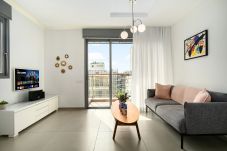 Апартаменты на Tel Aviv - Jaffa - MAMAD Beach & City Center with Sea View...
