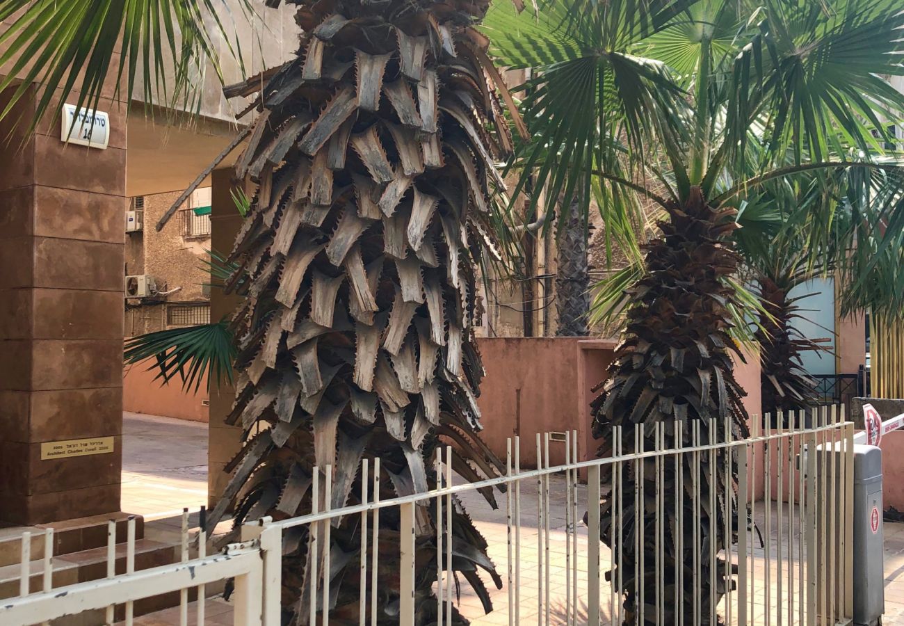 Апартаменты на Tel Aviv - Jaffa - MAMAD Upscale Family Home with Balcony, Parking next to Beach by FeelHome Апартаменты на Tel Aviv - Jaffa - MAMAD Upscale Family Home with Balcony, Parking next to Beach by FeelHome