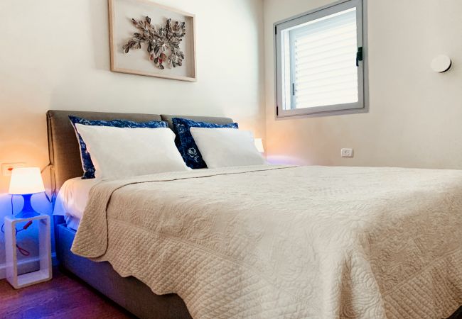 Апартаменты на Jerusalem - MAMAD Chic 1BR in City Center by FeelHome Апартаменты на Jerusalem - MAMAD Chic 1BR in City Center by FeelHome