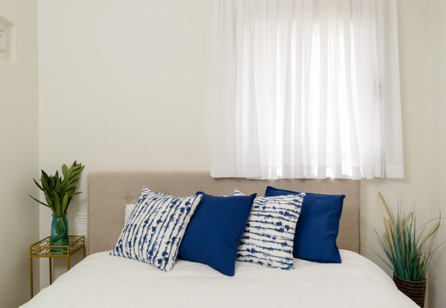 Апартаменты на Jerusalem - MAMAD Design & Veranda next to Mahane Yehuda Market by FeelHome Апартаменты на Jerusalem - MAMAD Design & Veranda next to Mahane Yehuda Market by FeelHome