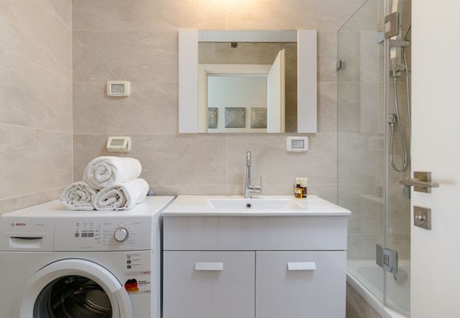 Апартаменты на Jerusalem - MAMAD Design & Veranda next to Mahane Yehuda Market by FeelHome Апартаменты на Jerusalem - MAMAD Design & Veranda next to Mahane Yehuda Market by FeelHome