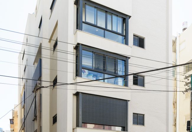 Апартаменты на Tel Aviv - Jaffa - MAMAD Fresh Design 2BR in City Center by FeelHome Апартаменты на Tel Aviv - Jaffa - MAMAD Fresh Design 2BR in City Center by FeelHome