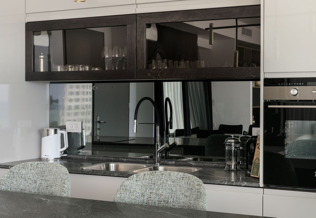 Апартаменты на Tel Aviv - Jaffa - MAMAD Luxury 2BR with Terrace & Sea View by FeelHome Апартаменты на Tel Aviv - Jaffa - MAMAD Luxury 2BR with Terrace & Sea View by FeelHome