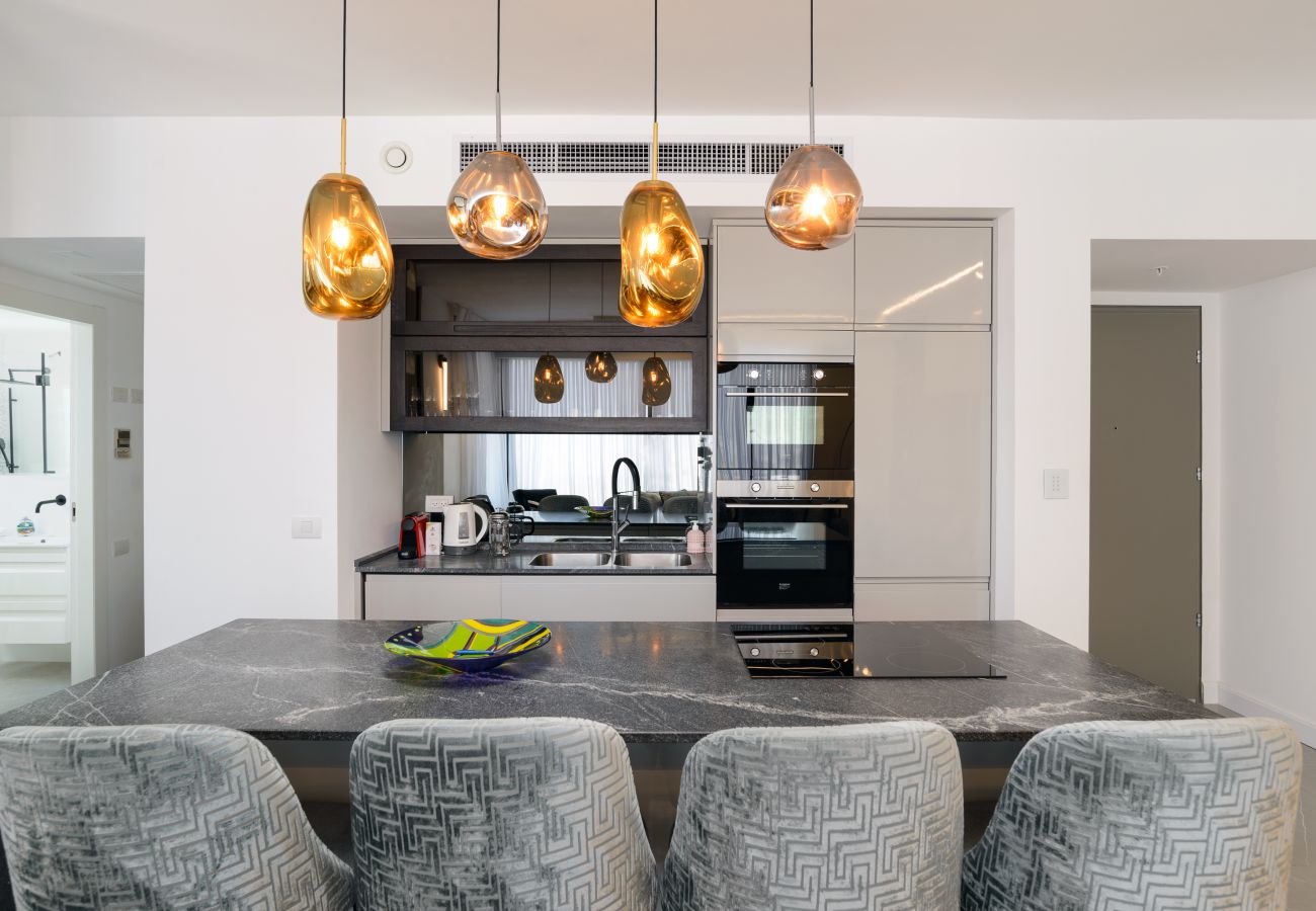 Апартаменты на Tel Aviv - Jaffa - MAMAD High End 2BR with City & Sea View by FeelHome Апартаменты на Tel Aviv - Jaffa - MAMAD High End 2BR with City & Sea View by FeelHome