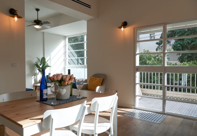  на Tel Aviv - Jaffa - Refined Gordon Apartment with balcony by FeelHome