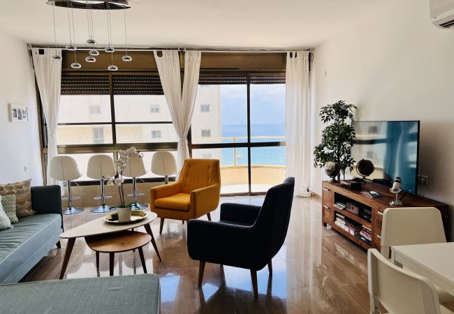 Апартаменты на Netanya - MIKLAT Elegant Apt with Balcony & Sea View by FeelHome Апартаменты на Netanya - MIKLAT Elegant Apt with Balcony & Sea View by FeelHome