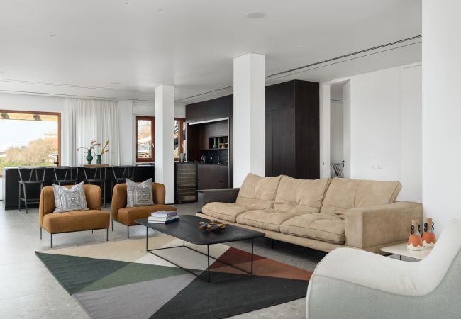 Вилла на Beit Yanai - MAMAD Ultimate Luxury Villa & Wild Beach by FeelHome Вилла на Beit Yanai - MAMAD Ultimate Luxury Villa & Wild Beach by FeelHome