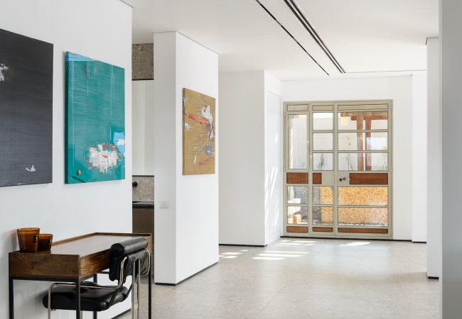 Вилла на Beit Yanai - MAMAD Ultimate Luxury Villa & Wild Beach by FeelHome Вилла на Beit Yanai - MAMAD Ultimate Luxury Villa & Wild Beach by FeelHome