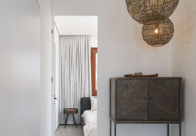 Вилла на Beit Yanai - MAMAD Ultimate Luxury Villa & Wild Beach by FeelHome Вилла на Beit Yanai - MAMAD Ultimate Luxury Villa & Wild Beach by FeelHome