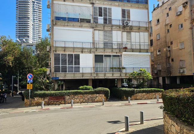Апартаменты на Tel Aviv - Jaffa - MIKLAT Tranquil & Charming Apt near Hayarkon Park by FeelHome Апартаменты на Tel Aviv - Jaffa - MIKLAT Tranquil & Charming Apt near Hayarkon Park by FeelHome