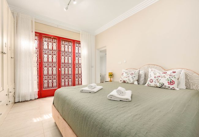 Апартаменты на Tel Aviv - Jaffa - MAMAD Designer Gem Secret Patio & Jacuzzi Near Beach by FeelHome Апартаменты на Tel Aviv - Jaffa - MAMAD Designer Gem Secret Patio & Jacuzzi Near Beach by FeelHome