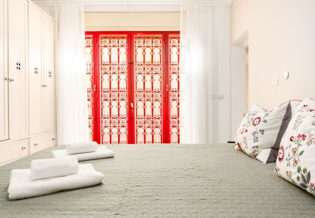 Апартаменты на Tel Aviv - Jaffa - MAMAD Designer Gem Secret Patio & Jacuzzi Near Beach by FeelHome Апартаменты на Tel Aviv - Jaffa - MAMAD Designer Gem Secret Patio & Jacuzzi Near Beach by FeelHome