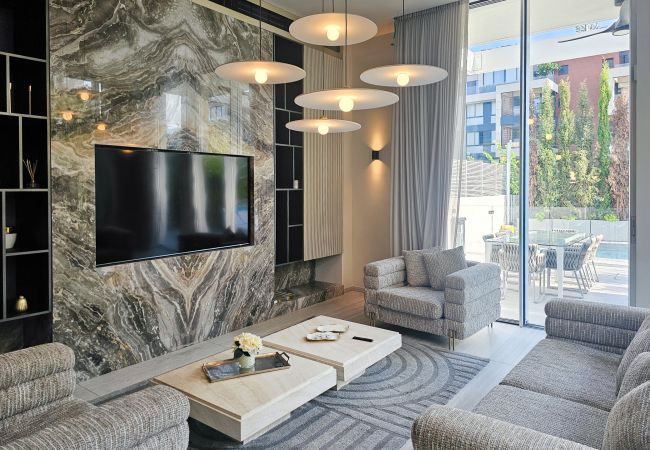 Вилла на Herzliya - MAMAD Luxury New Villa with Private Pool by FeelHome Вилла на Herzliya - MAMAD Luxury New Villa with Private Pool by FeelHome