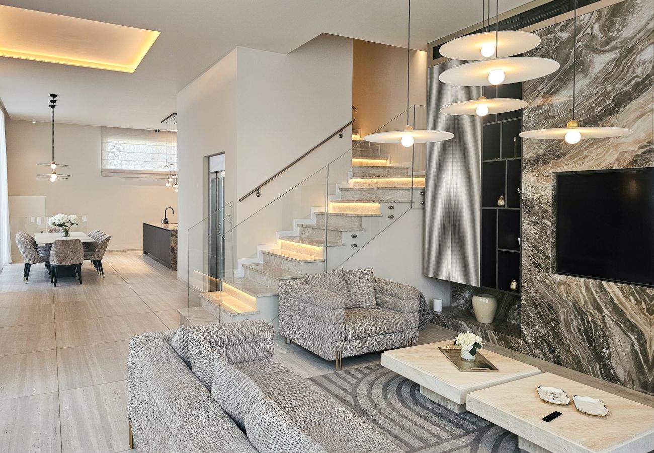 Вилла на Herzliya - MAMAD Luxury New Villa with Private Pool by FeelHome Вилла на Herzliya - MAMAD Luxury New Villa with Private Pool by FeelHome
