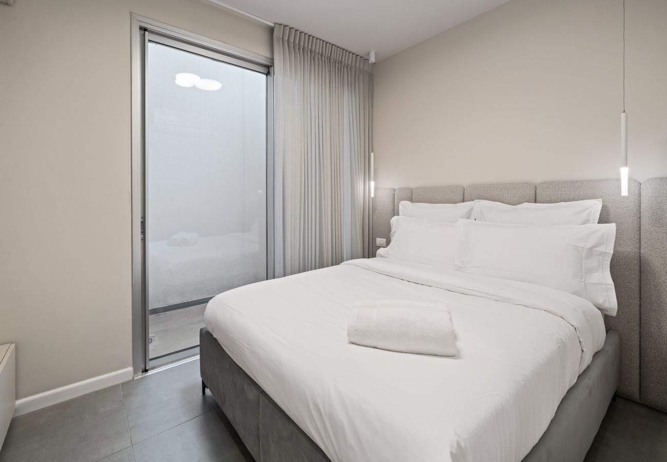 Вилла на Herzliya - Luxury Brand New Villa with Pool by FeelHome Вилла на Herzliya - Luxury Brand New Villa with Pool by FeelHome