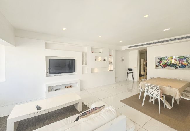 Апартаменты на Tel Aviv - Jaffa - MIKLAT Bright & Family Friendly Near Beach by FeelHome Апартаменты на Tel Aviv - Jaffa - MIKLAT Bright & Family Friendly Near Beach by FeelHome