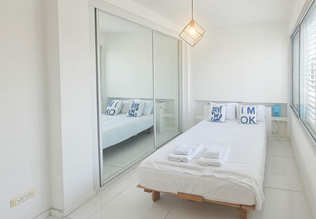 Апартаменты на Tel Aviv - Jaffa - MIKLAT Bright & Family Friendly Near Beach by FeelHome Апартаменты на Tel Aviv - Jaffa - MIKLAT Bright & Family Friendly Near Beach by FeelHome