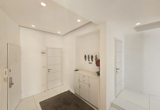 Апартаменты на Tel Aviv - Jaffa - MIKLAT Bright & Family Friendly Near Beach by FeelHome Апартаменты на Tel Aviv - Jaffa - MIKLAT Bright & Family Friendly Near Beach by FeelHome