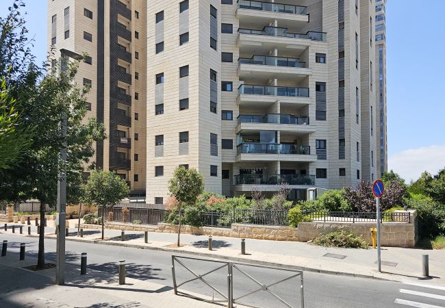 Апартаменты на Jerusalem - MAMAD Family Friendly New Condo by FeelHome Апартаменты на Jerusalem - MAMAD Family Friendly New Condo by FeelHome
