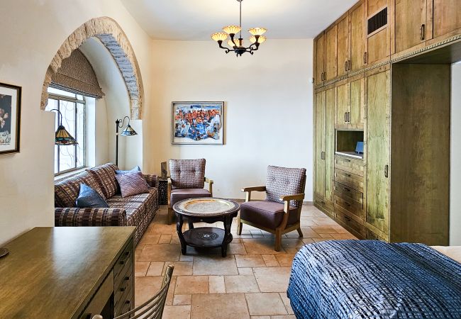 Апартаменты на Jerusalem - Cozy Authentic Retreat in Old City by FeelHome